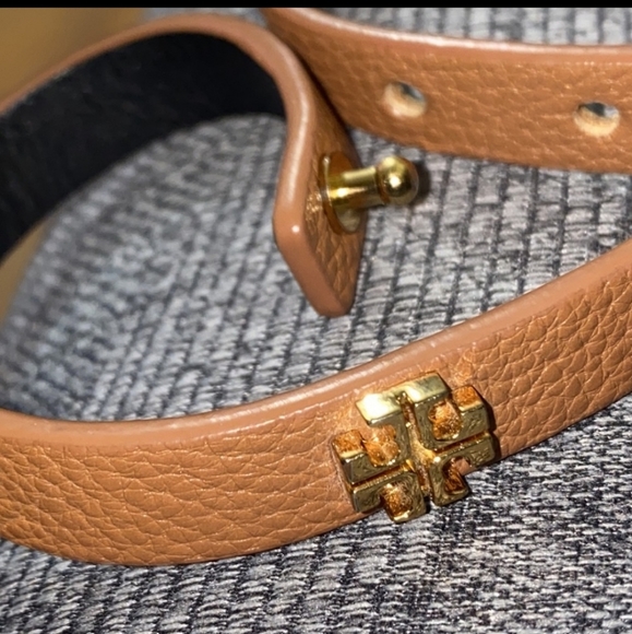 Tory Burch Leather Wrap Around Bracelet - Picture 4 of 5